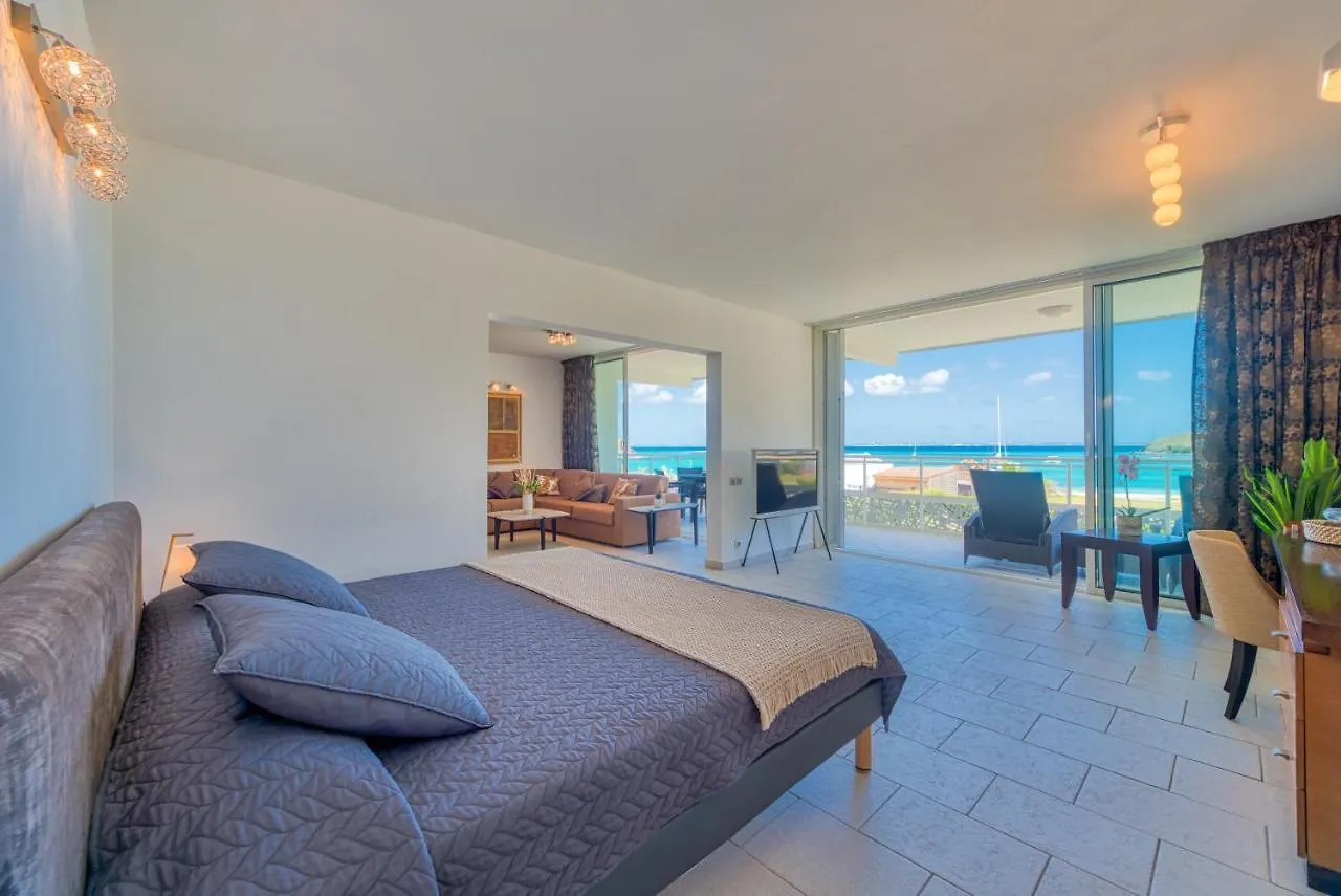 Le Domaine Anse Marcel Beach Resort 0*,