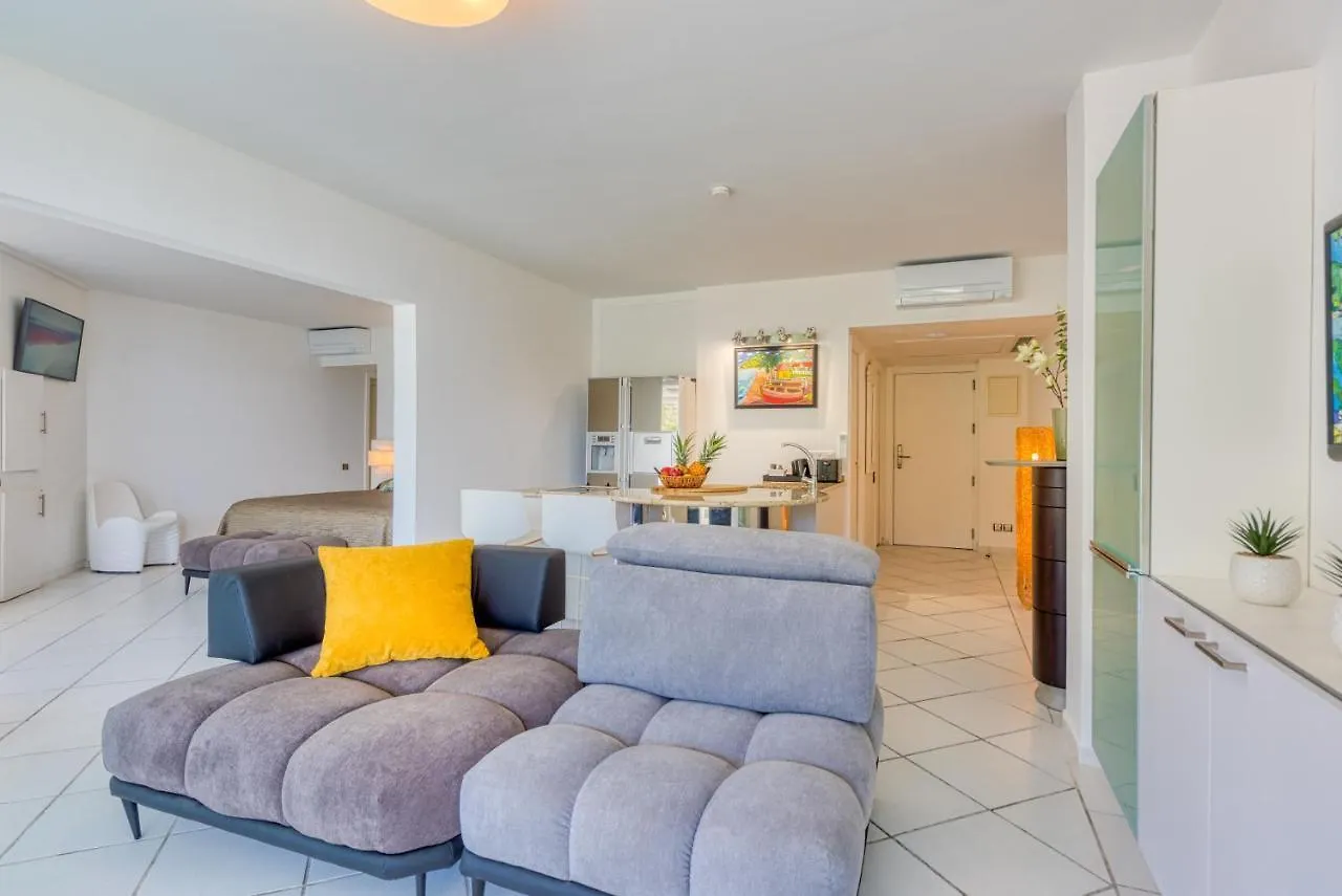 Le Domaine Anse Marcel Beach Resort
