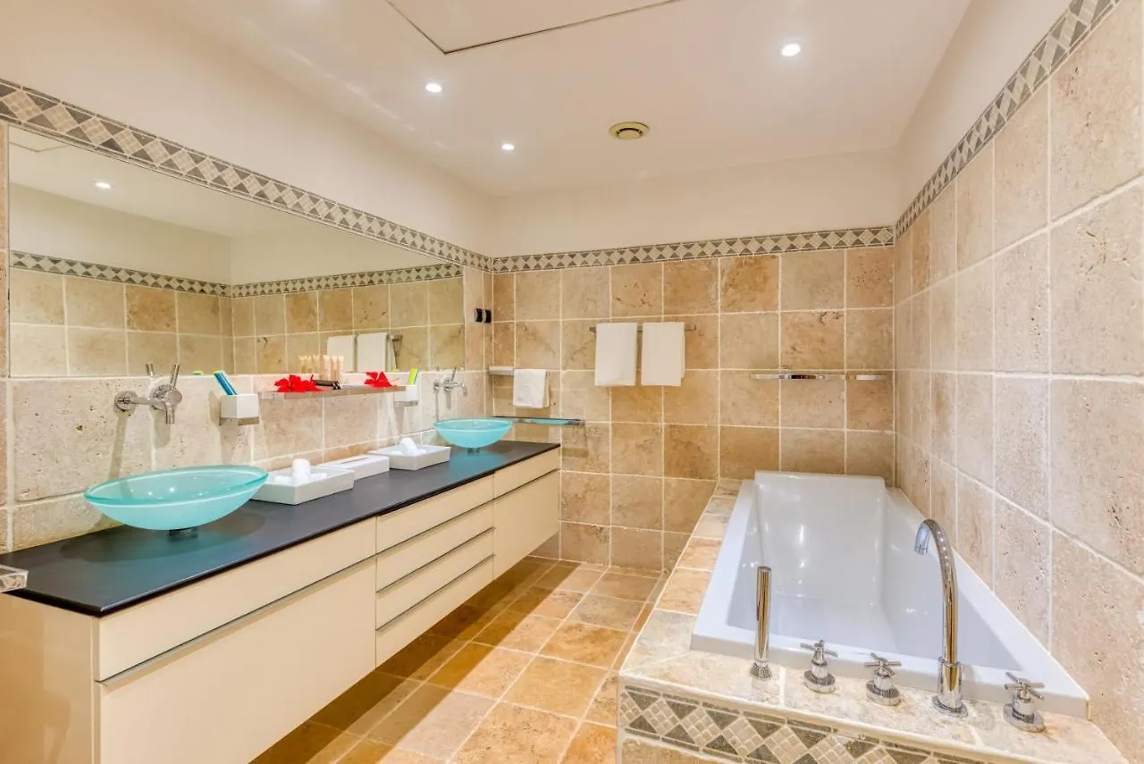 Aparthotel Le Domaine Anse Marcel Beach Resort