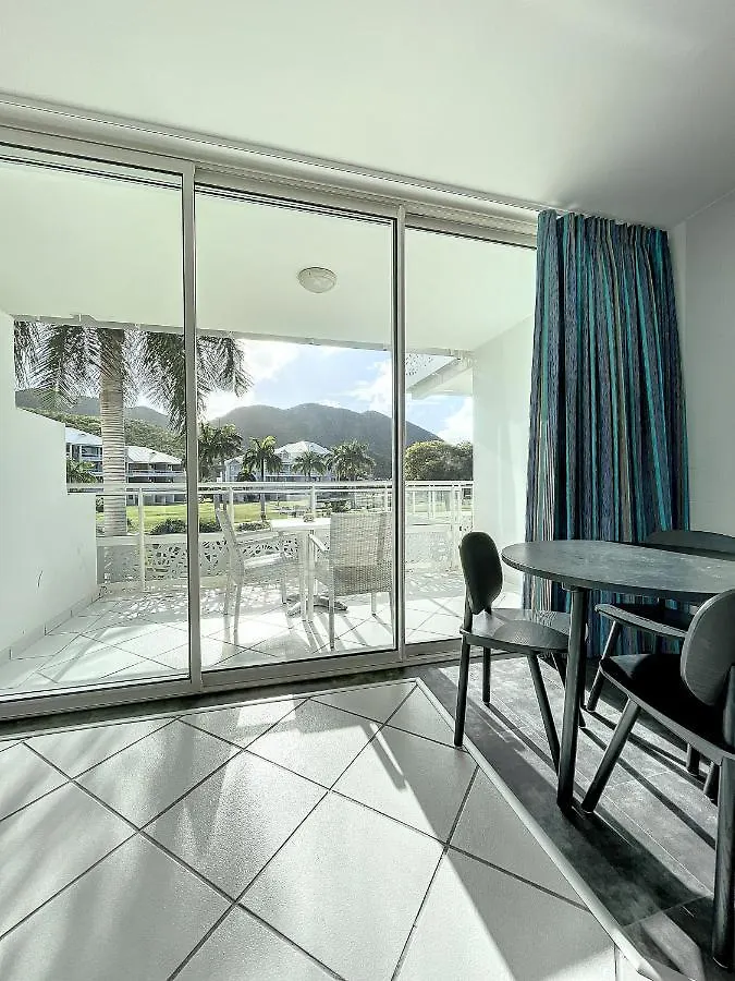 Aparthotel Le Domaine Anse Marcel Beach Resort
