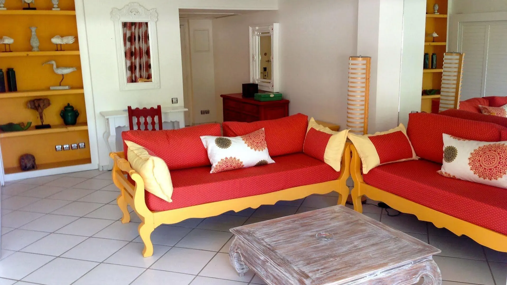 Le Domaine Anse Marcel Beach Resort 0*,