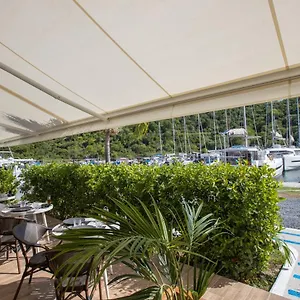 Blue Sail Hotel